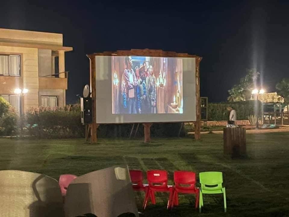 في بلو باي أسيا العين السخنة *